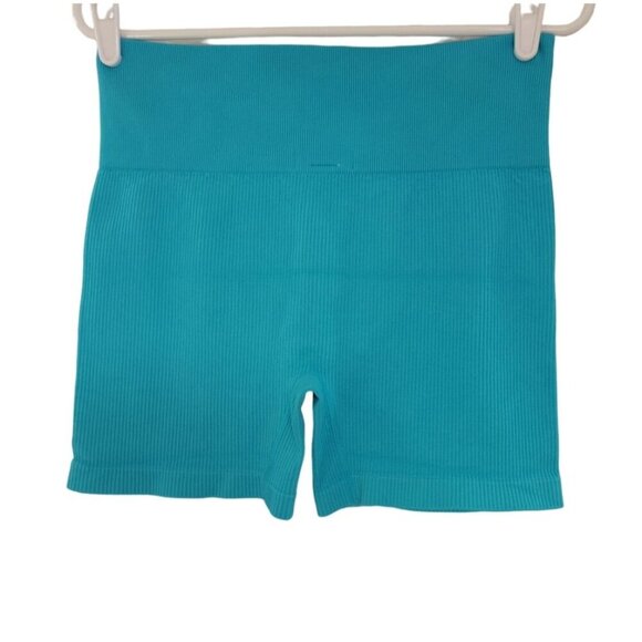 Colsie, Women's sports short leggings, size L, NWT, Blue color. - Picture 4 of 6